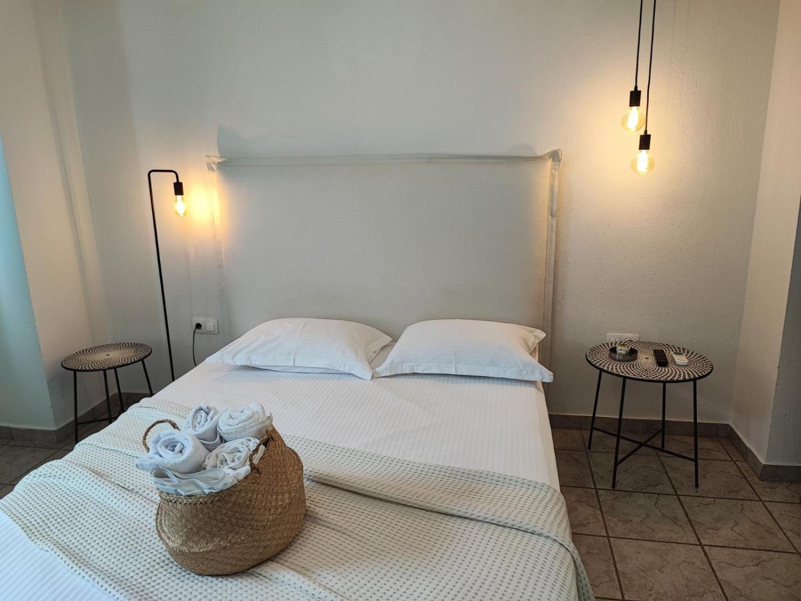 Sivilla Studios Afytos Habitación foto